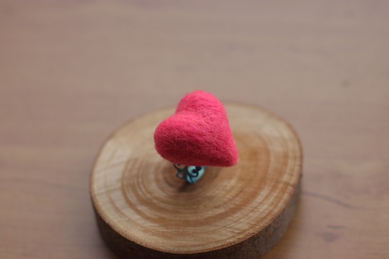 萤光橘红雕花戒指(大) 目前有现货 可直接下标 - 戒指 - 羊毛 粉红色