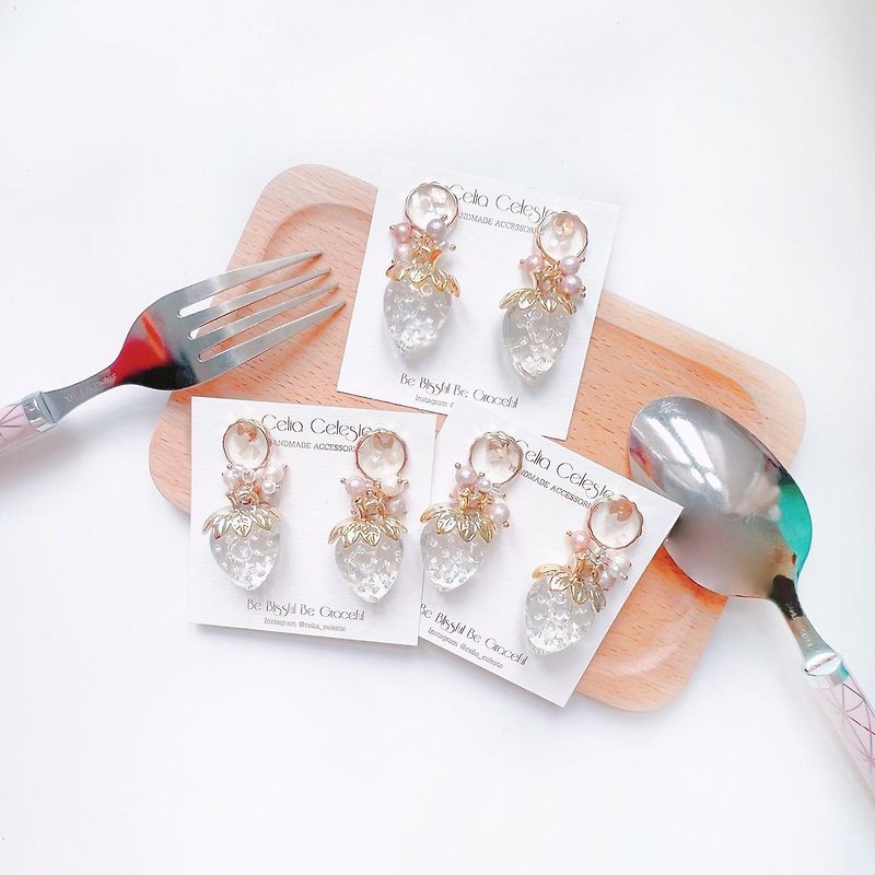 日系甜美草莓士多啤梨贝母珠耳环 - 耳环/耳夹 - 其他材质 透明