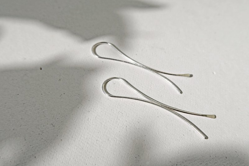 925纯银 小鱼粼粼 轻耳饰 耳环 (一对) - 耳环/耳夹 - 纯银 白色