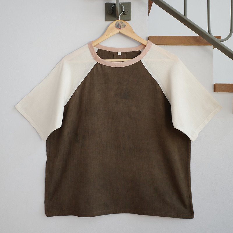 Baseball shirt L01 ebony brown / L size / natural dyed cotton - 女装上衣 - 棉．麻 咖啡色