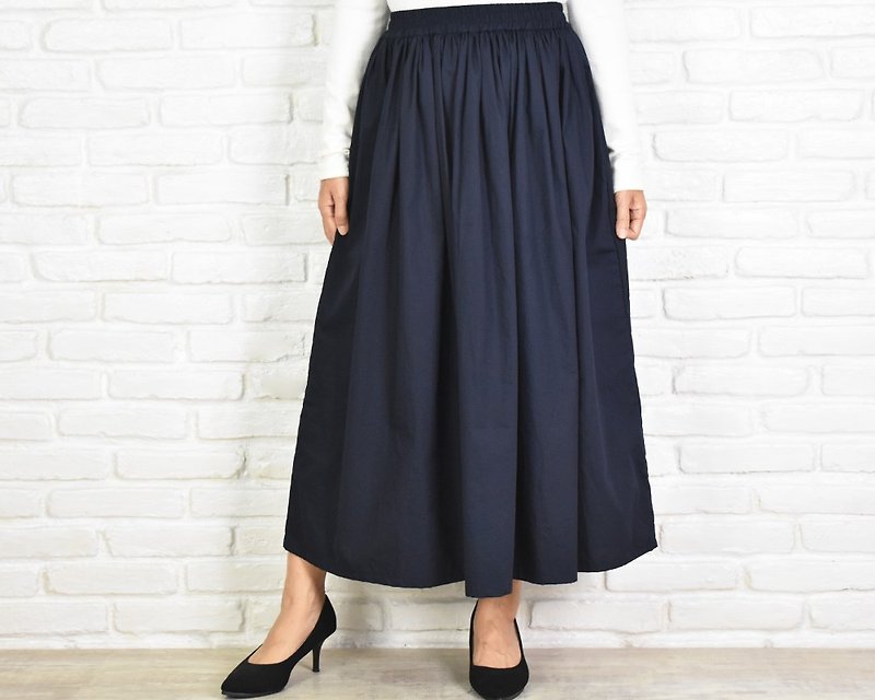 コットン素材大人のふんわりギャザーのフレアスカート　ネイビー - 裙子 - 棉．麻 蓝色