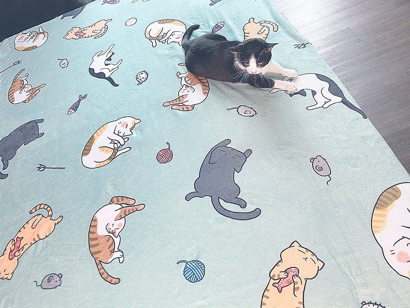 【千代兽baichiyo】猫奴随意毯 定制插画 毛毯/空调毯/被子 - 被子/毛毯 - 其他人造纤维 多色