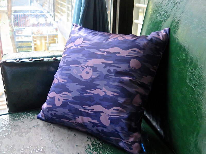 Panda Camouflage咕臣/枕头/软垫/抱枕*送棉芯 熊猫迷彩 居家礼物 - 枕头/抱枕 - 聚酯纤维 蓝色