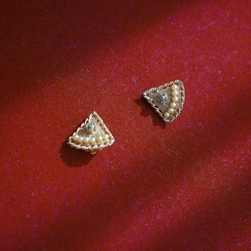 Bellini超精致雅金扇形珠钻复古古董饰品耳夹耳环 vintage母亲节 - 耳环/耳夹 - 其他金属 金色
