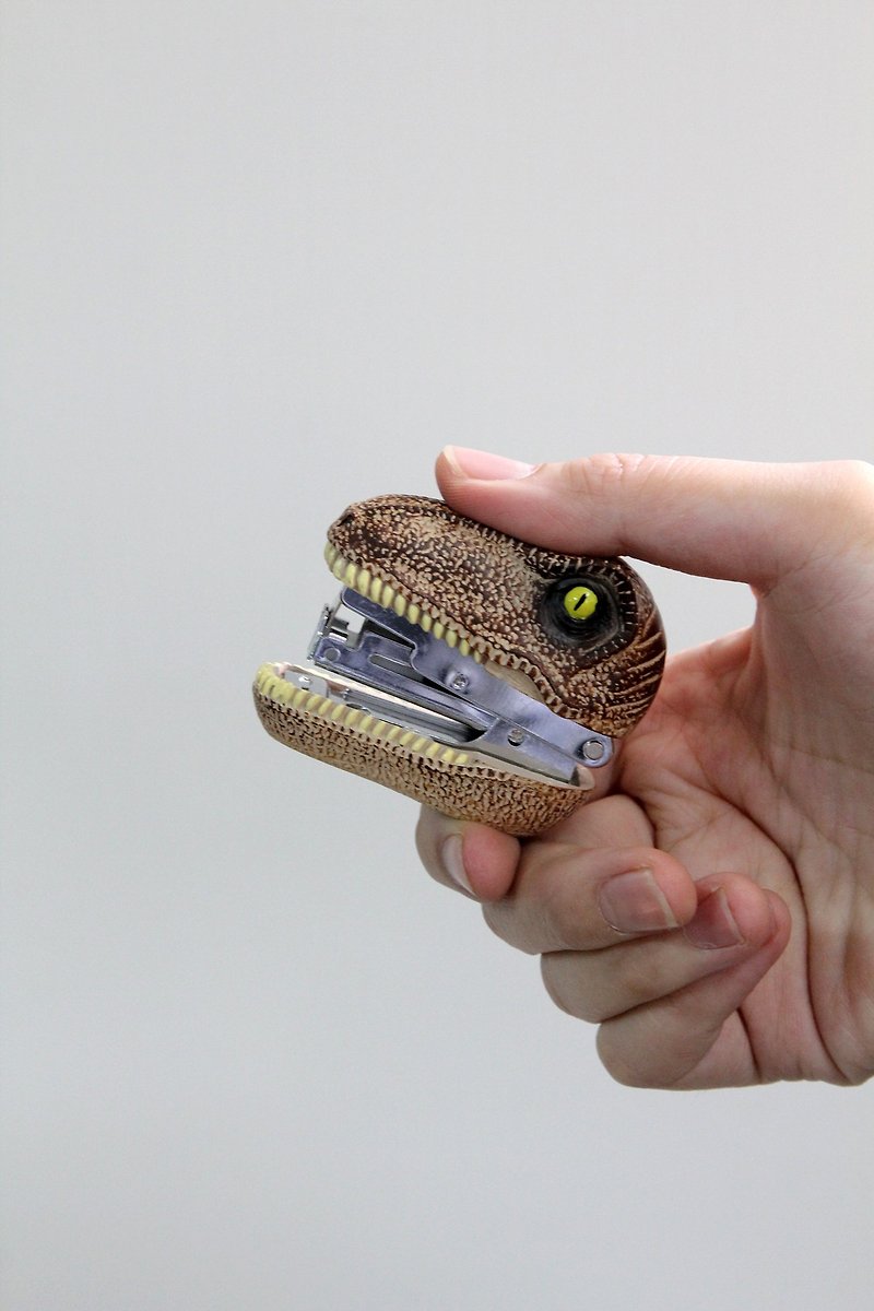 日本Magnets侏罗纪系列 迅猛龙恐龙造型10号针小钉书机 - 钉书机 - 树脂 咖啡色