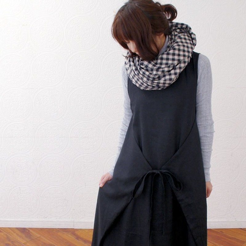 【armoire*】リネン100％ロングエプロンワンピース[mm-03] - 洋装/连衣裙 - 棉．麻 黑色