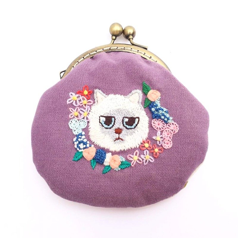 刺绣猫口金小物包 - 零钱包 - 棉．麻 紫色