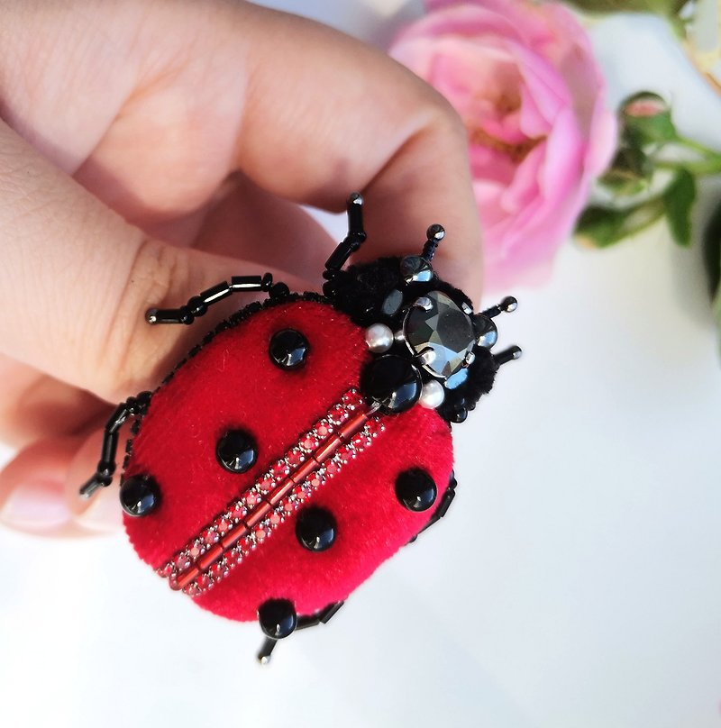 Ladybug brooch, ladybug jewelry, ladybug pin