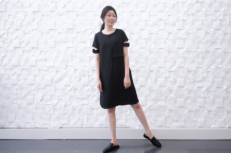 TAKE －黑色雪纺蕾丝镶饰裙 - 洋装/连衣裙 - 棉．麻 黑色