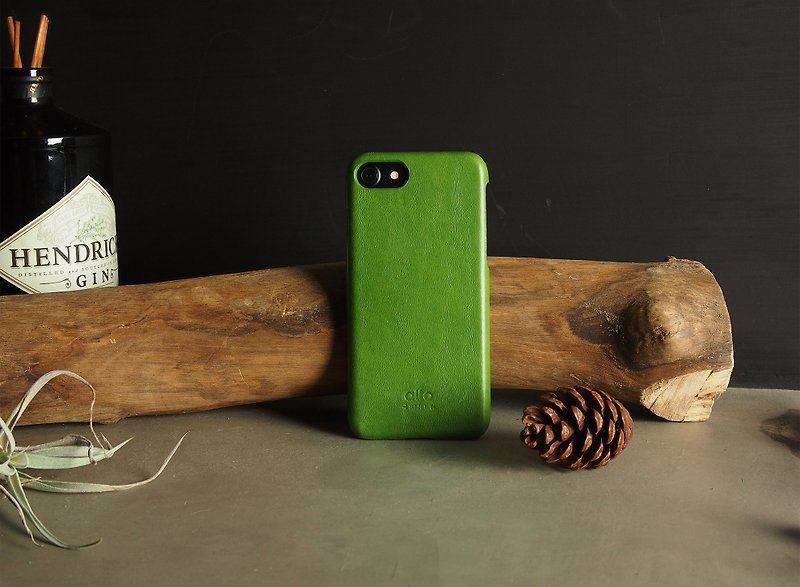 【换季特卖】皮革手机壳 iPhone SE2/SE3/7/8通用款 -绿 - 手机壳/手机套 - 真皮 绿色