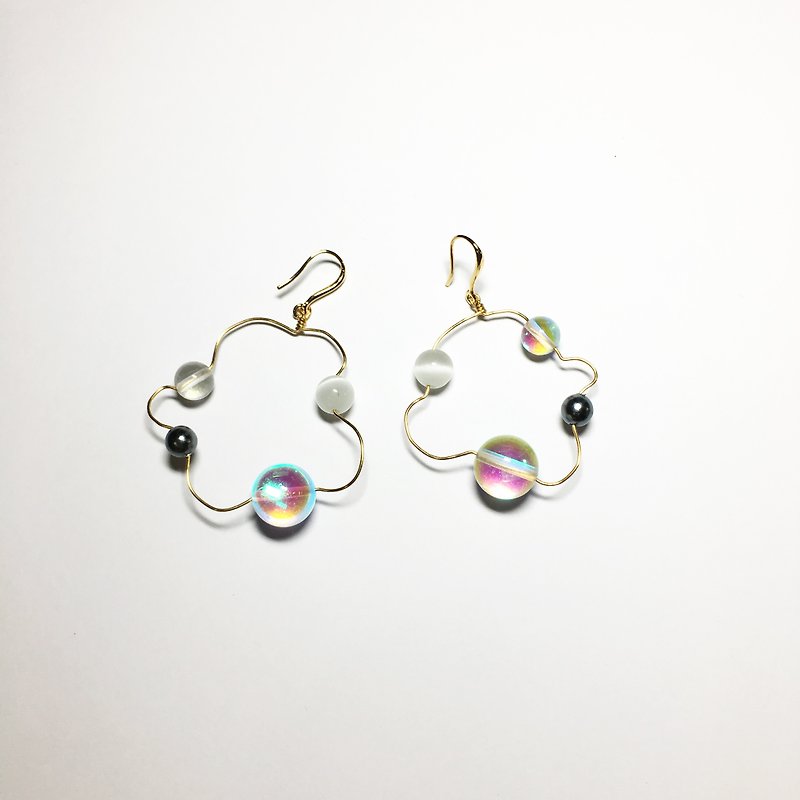 飘浮宝石耳环 透明星 - 耳环/耳夹 - 玻璃 透明