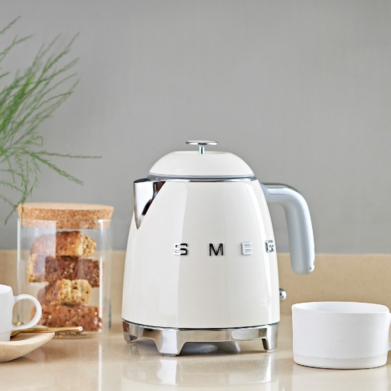 【SMEG】意大利复古0.8L迷你电热水壶-奶油色 - 厨房家电 - 其他金属 白色