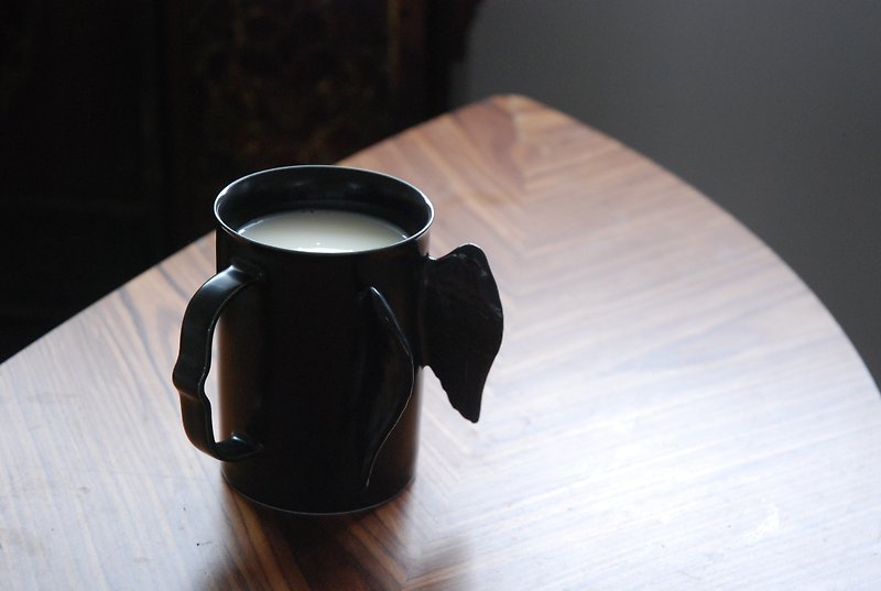 三浅陶社 原创设计丘比特情侣咖啡杯 纯黑 创意手工送朋友生日结婚礼物 - 咖啡杯/马克杯 - 瓷 