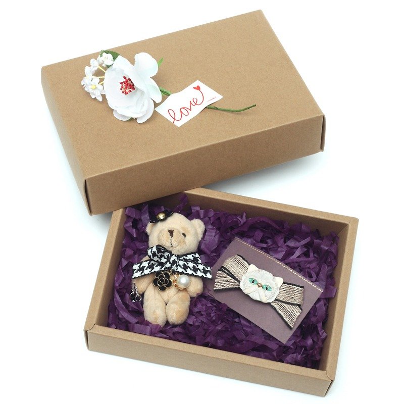“Give Love” 小熊别针及猫猫发夹礼盒套装 - 胸针 - 聚酯纤维 多色