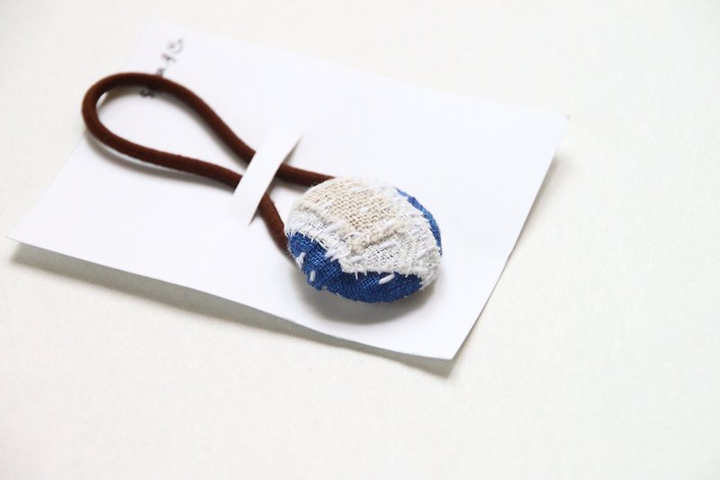コラージュ　くるみボタンのヘアゴム　雪の女王 - 发饰 - 棉．麻 蓝色