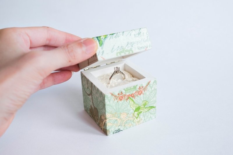 度身订造 - 求婚戒指盒 (小正方形) 一只戒指 - 戒指 - 木头 绿色
