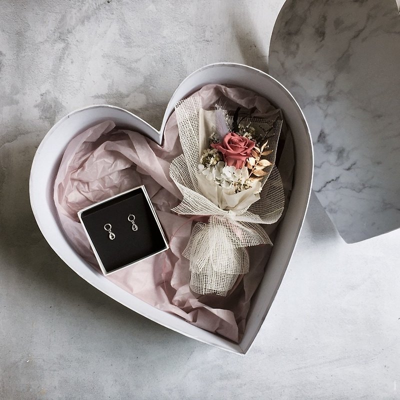 情人节爱心礼盒【适当的甜蜜】- 情人节礼物 - 干燥花/捧花 - 植物．花 粉红色
