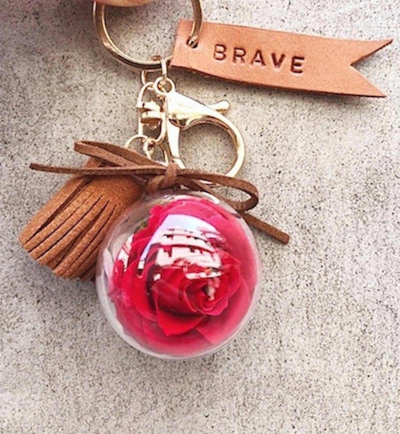 不凋玫瑰钥匙圈  日本玫瑰花   吊饰  免费刻字 - 钥匙链/钥匙包 - 真皮 红色