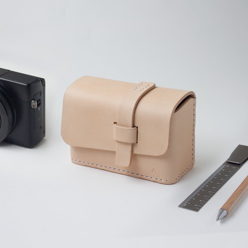 全手工 皮革相机套 真皮定制原创设计/适用有背带或手绳的相机 - 相机包/相机袋 - 真皮 咖啡色