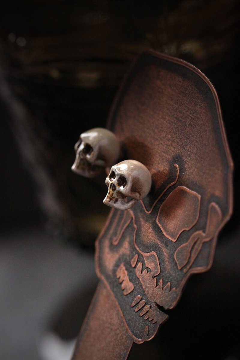 Skulls Stud Earrings Hand-paint version by DEFY. - 耳环/耳夹 - 其他金属 