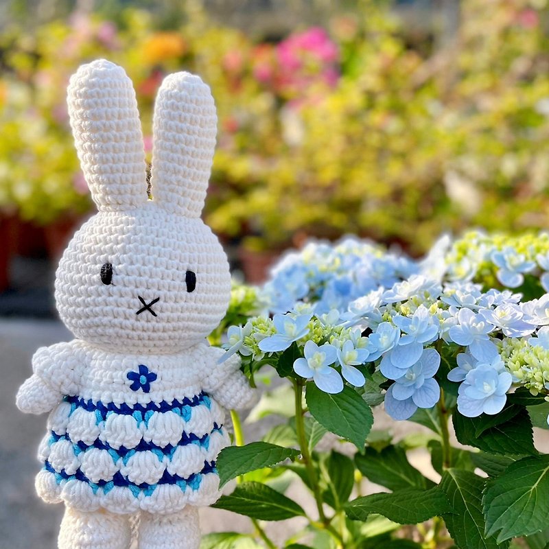 荷兰 Just Dutch | Miffy 米飞兔 和她的新款台夫特蓝洋装 - 玩偶/公仔 - 棉．麻 白色