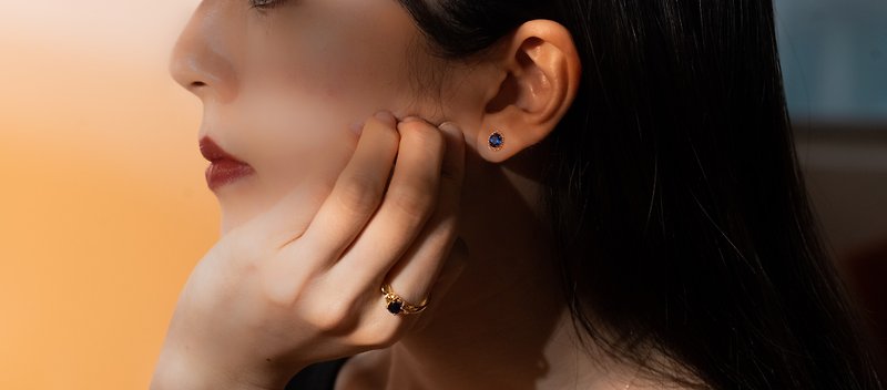 18K金蓝宝石耳环 Blue Sapphire Gem Candy Earrings - 耳环/耳夹 - 贵金属 