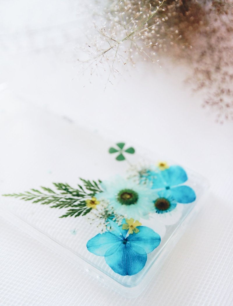 青出于蓝 • Handpressed Flower Phone Case - 手机壳/手机套 - 植物．花 蓝色