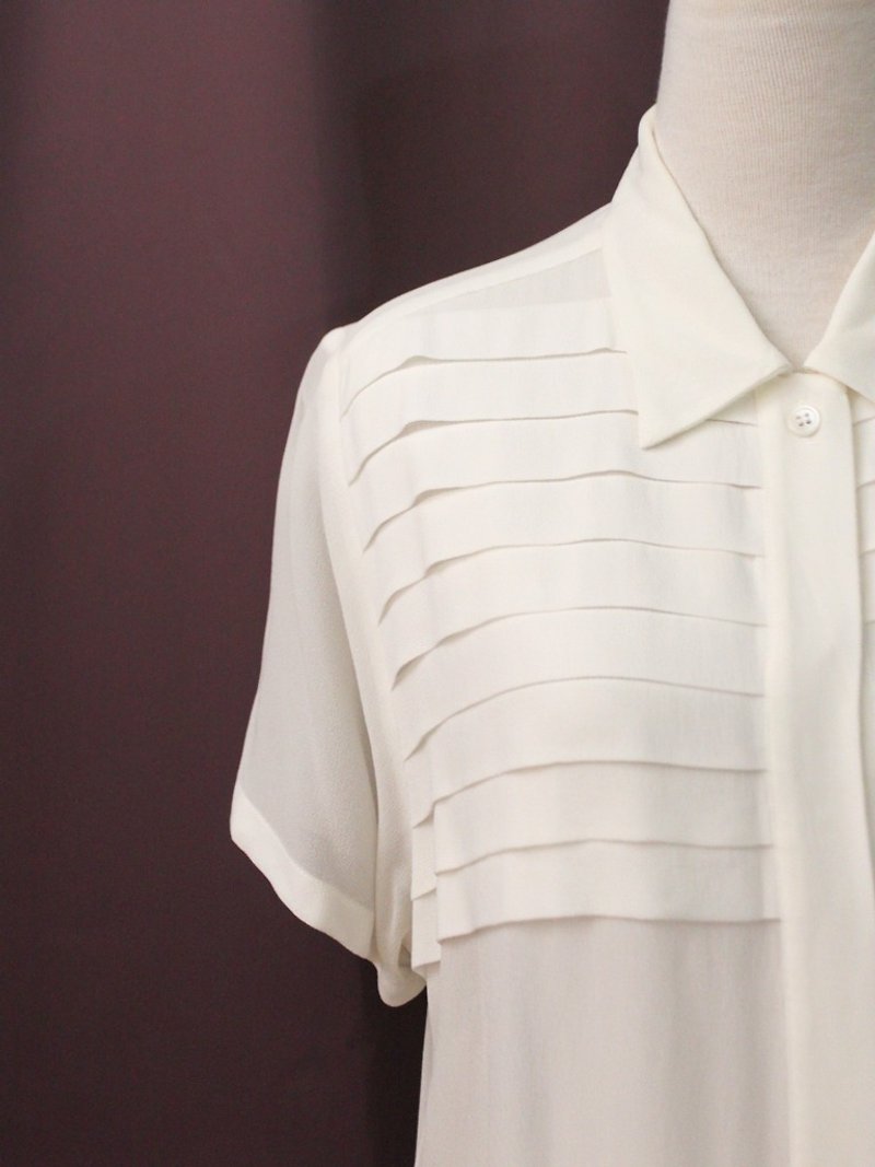 复古欧洲简约剪裁白色短袖宽松古着衬衫 Vintage Blouse - 女装衬衫 - 聚酯纤维 白色
