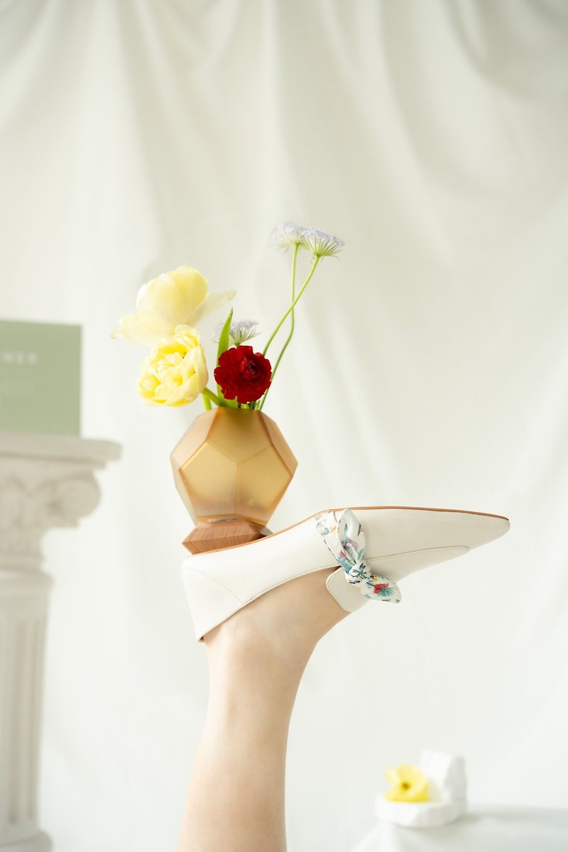 香港品牌 The Korner x MYCFL Blooming Loafers 白色 - 女款休闲鞋 - 环保材料 白色