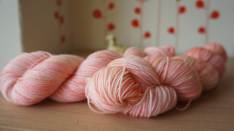 手染线火花系列-清甜蜜桃 - 编织/刺绣/羊毛毡/裁缝 - 羊毛 粉红色