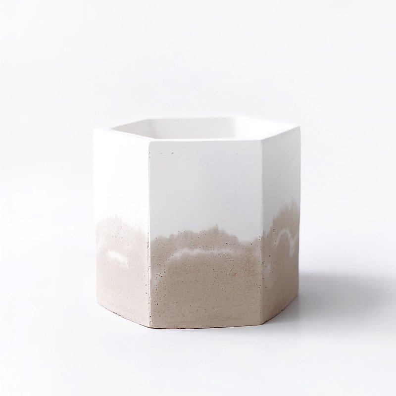 (预购) 奶茶系列 | 六边形双色水泥盆器 可搭配同色系底盘 - 花瓶/陶器 - 水泥 卡其色