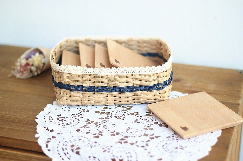 【好日手作】handmade。手作蕾丝纸藤编织收纳盒 - 收纳用品 - 纸 咖啡色