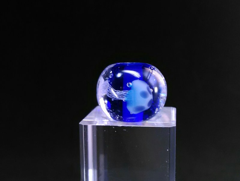 水玉クラゲのとんぼ玉 - 金工/饰品 - 玻璃 蓝色