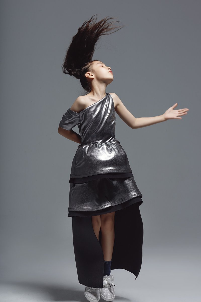 Off Shoulder Scuba Dress in Silver / 2021 - 晚装/礼服 - 其他材质 