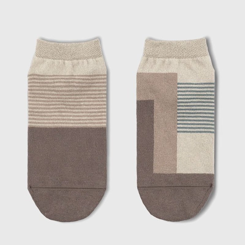 靴下グレイッシュウッド / irregular / socks / beige / stripe - 袜子 - 棉．麻 卡其色