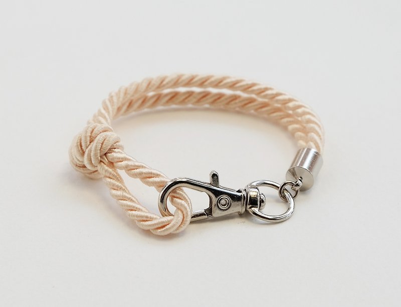 Silver clip bracelet in cream color - 手链/手环 - 其他材质 白色