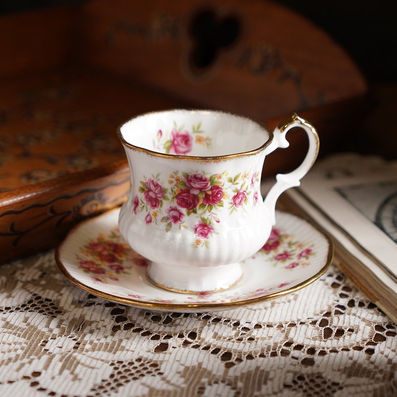 英国Elizabethan女王玫瑰 Queen's Rose系列细骨瓷描金茶杯组 - 茶具/茶杯 - 瓷 多色