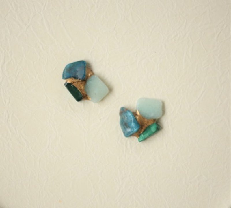 金継　天然石　ピアス イヤリング / アパタイト、マラカイト、アマゾナイト - 耳环/耳夹 - 半宝石 绿色