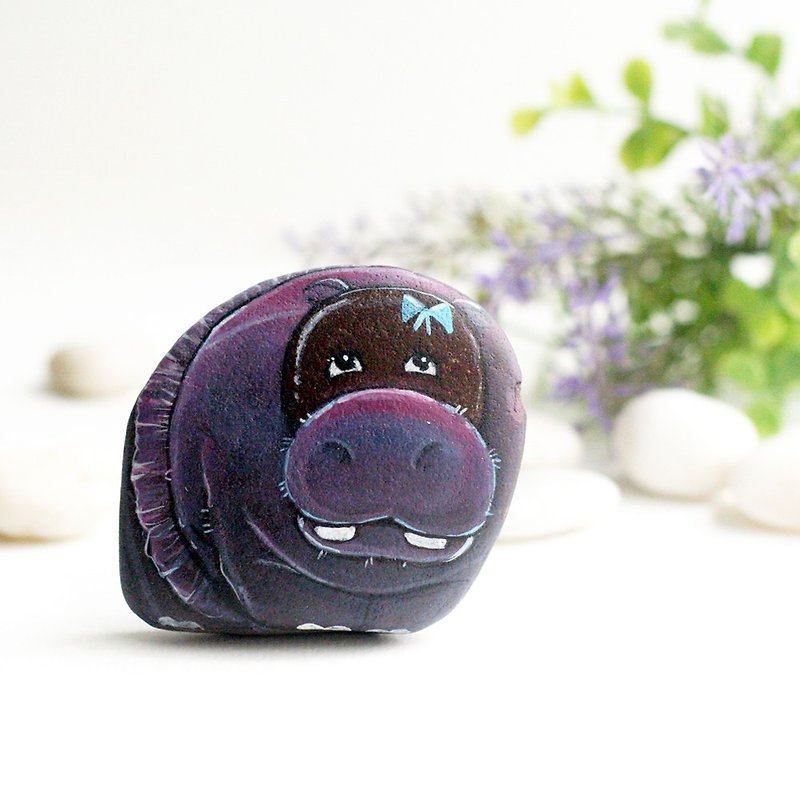 Hippo Stone Painting. - 玩偶/公仔 - 石头 紫色