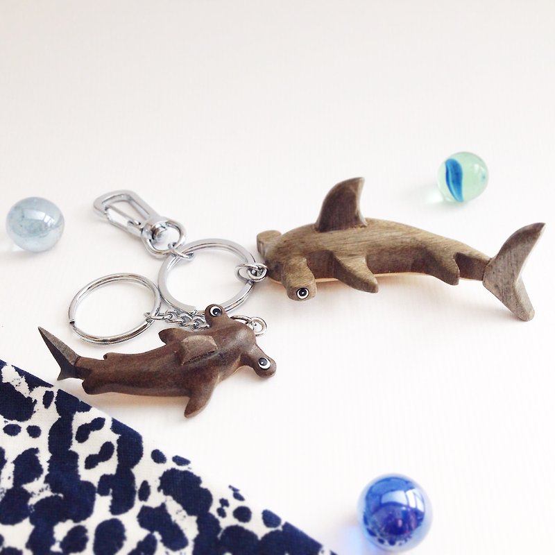 【海洋系列x锤头鲨】手工木制钥匙圈/吊饰 - 钥匙链/钥匙包 - 木头 灰色