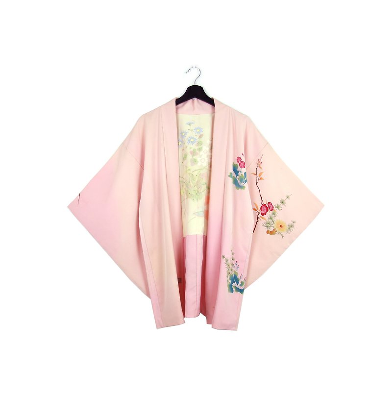 Back to Green::日本带回和服 羽织 奶油粉手绘花卉 //男女皆可穿// vintage kimono (KC-80) - 女装休闲/机能外套 - 丝．绢 