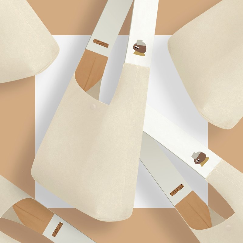 【 毕业季礼物 x 双面可用 】闷骚 x 手感夹心帆布包－燕麦奶盖 - 侧背包/斜挎包 - 其他材质 卡其色