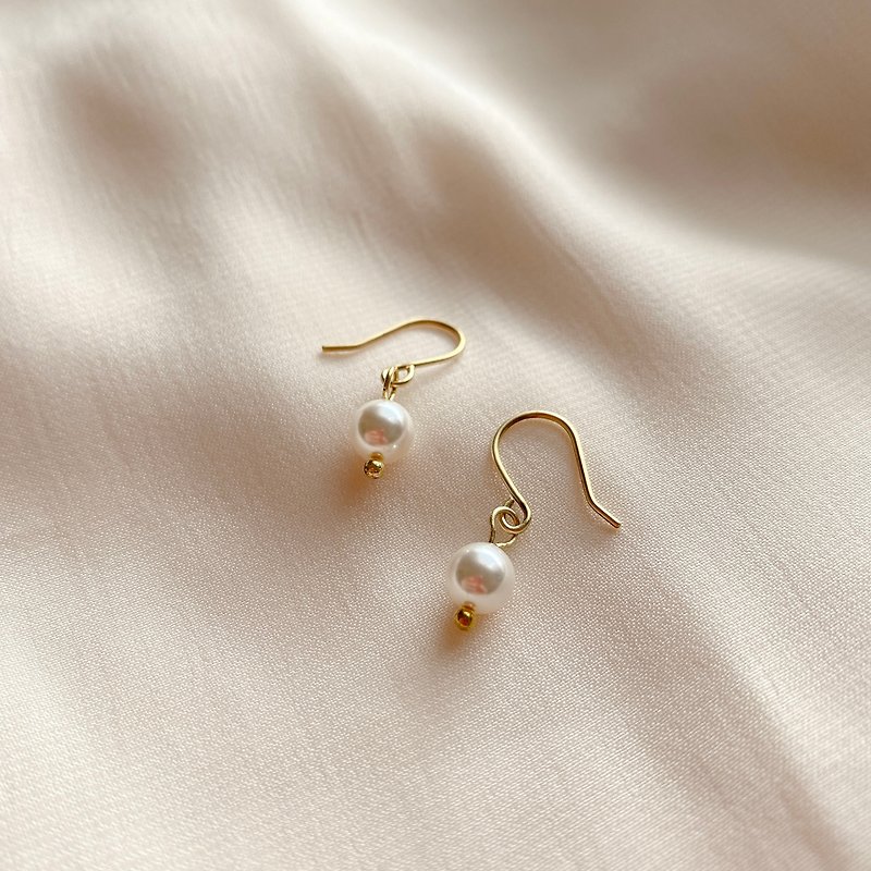 白色点点 -珍珠 黄铜耳环-可改夹 - 耳环/耳夹 - 铜/黄铜 多色