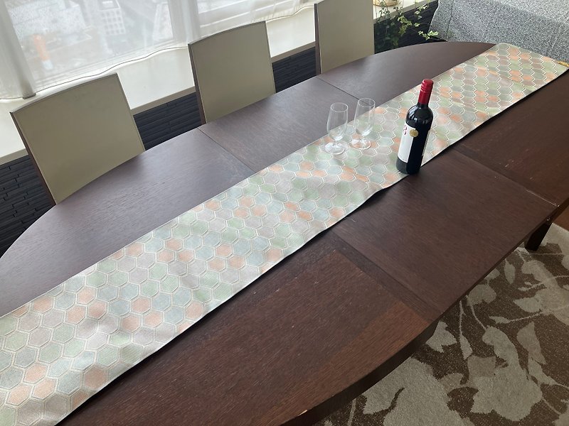 豪華　着物の帯のテーブルランナー　正絹 - 餐垫/桌巾 - 丝．绢 银色