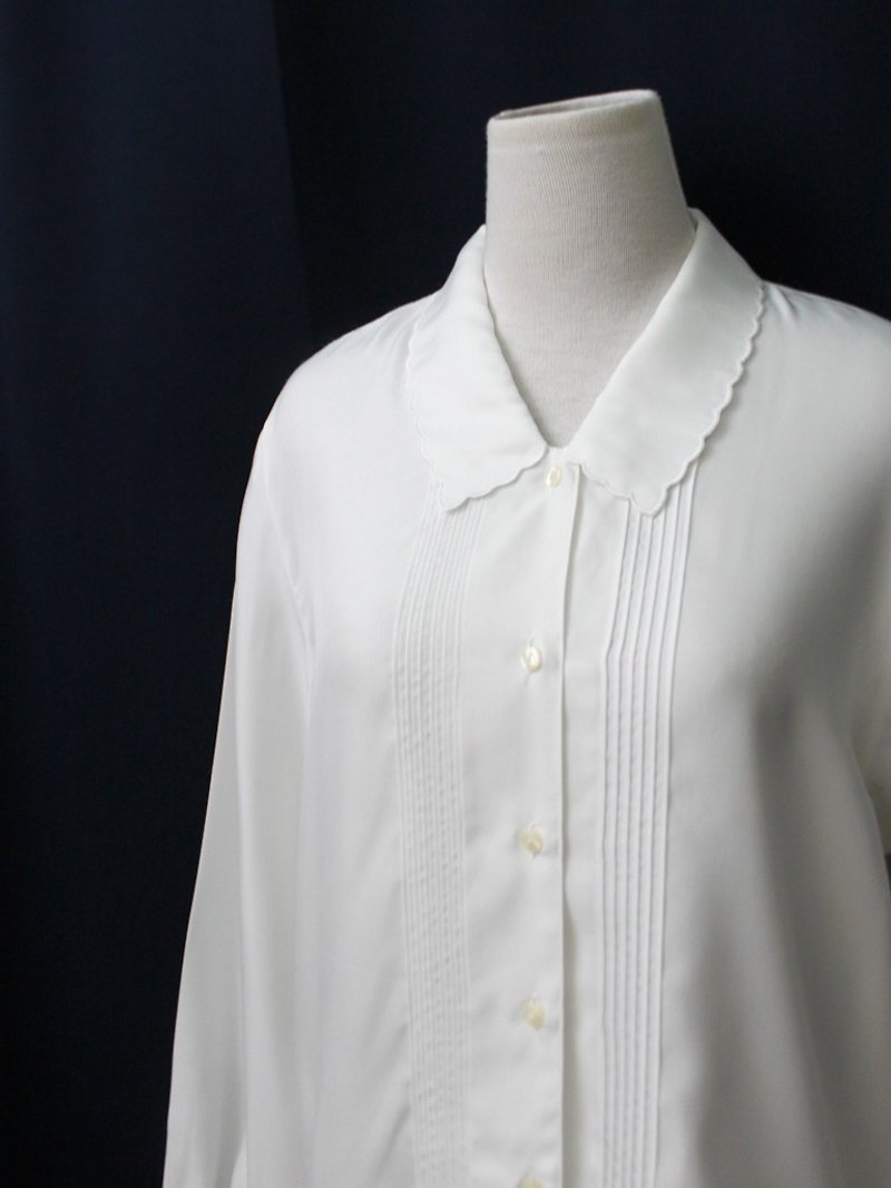 【RE0407T1952】森林系简约可爱翻领百搭白色古着衬衫 - 女装衬衫 - 聚酯纤维 白色