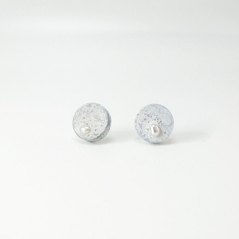 陨石系列-陨石珍珠水泥耳环(生日礼物/情人礼物) - 耳环/耳夹 - 水泥 灰色