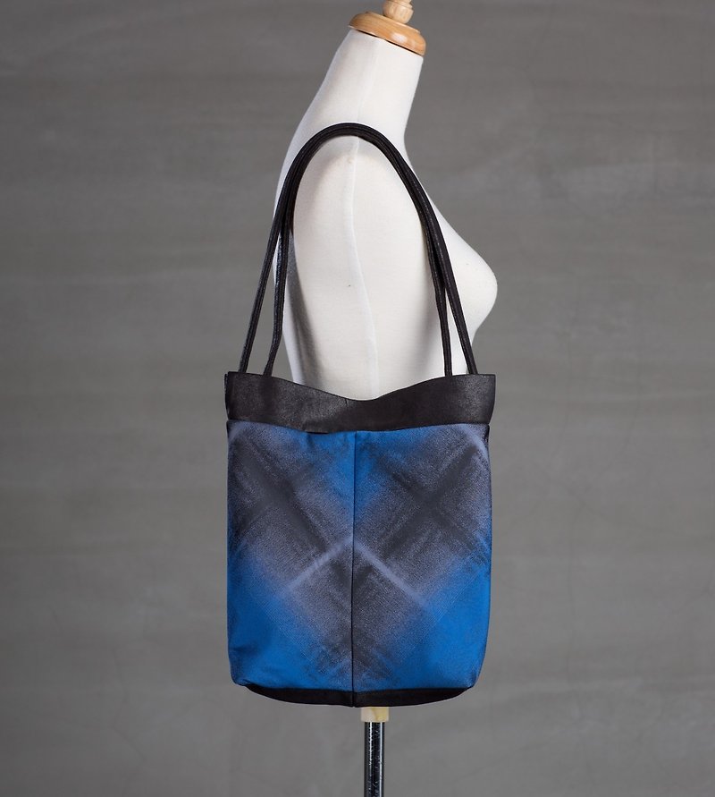 蓝色格纹三用包/调整式背带 (亮面) - 手提包/手提袋 - 聚酯纤维 