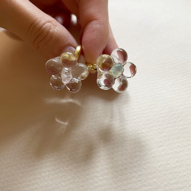 glass flower ring玻璃珠可调节式花朵戒指 - 戒指 - 其他材质 粉红色