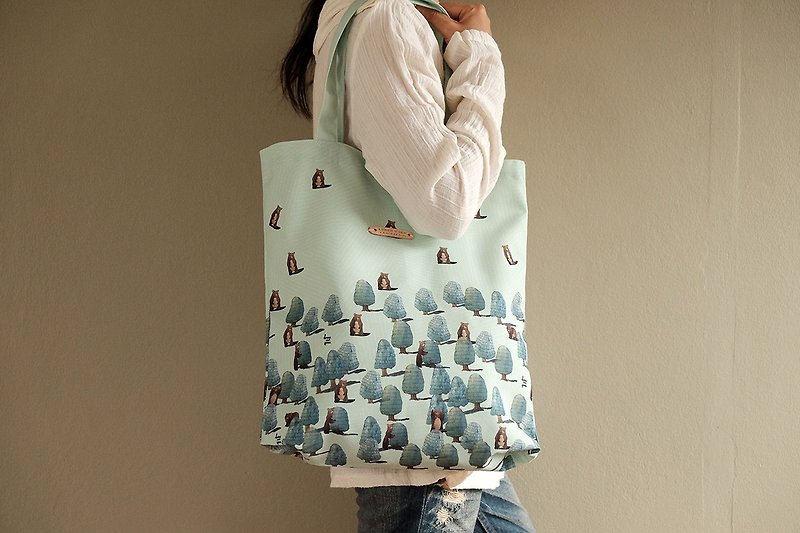 Tote bag :  BEARS IN PINES - 手提包/手提袋 - 聚酯纤维 绿色