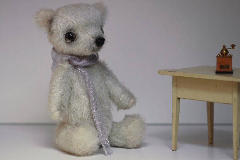 Artistic teddy bear/White plush bear/Polar bear toy/Collectible teddy bear/Soft - 摆饰 - 其他材质 白色